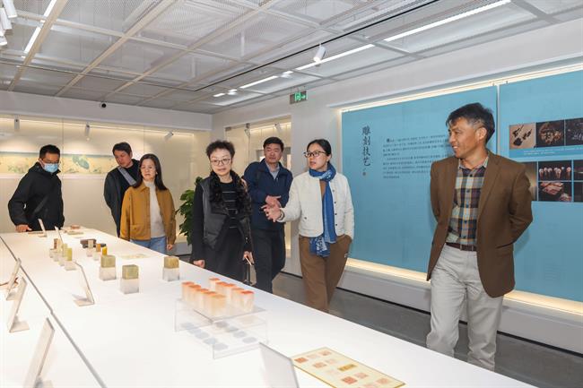 IMG_9828.jpg IMG_9828.jpg