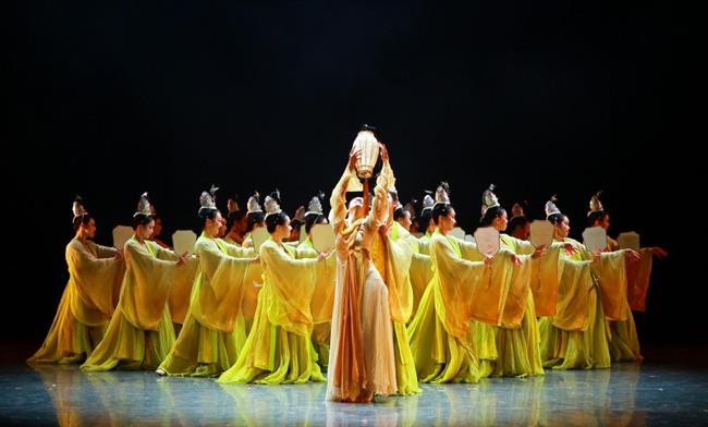 群舞《众里寻他》.png 群舞《众里寻他》.png