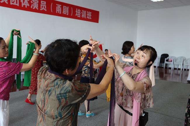 2022年全省民营文艺表演团体演员(甬剧)培训班,授课老师一对一指导.jpg 2022年全省民营文艺表演团体演员(甬剧)培训班,授课老师一对一指导.jpg