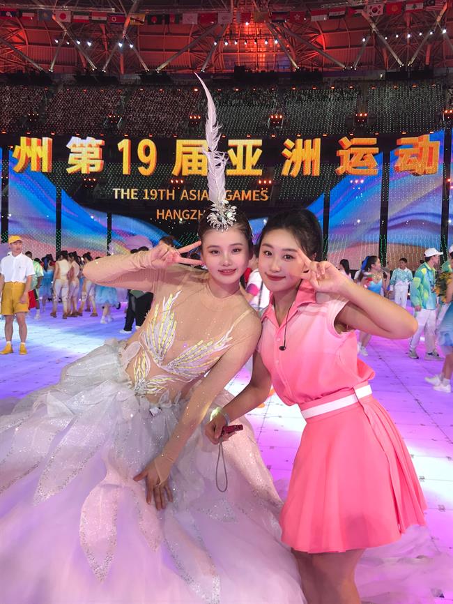 赵欣瑶.jpg 赵欣瑶.jpg