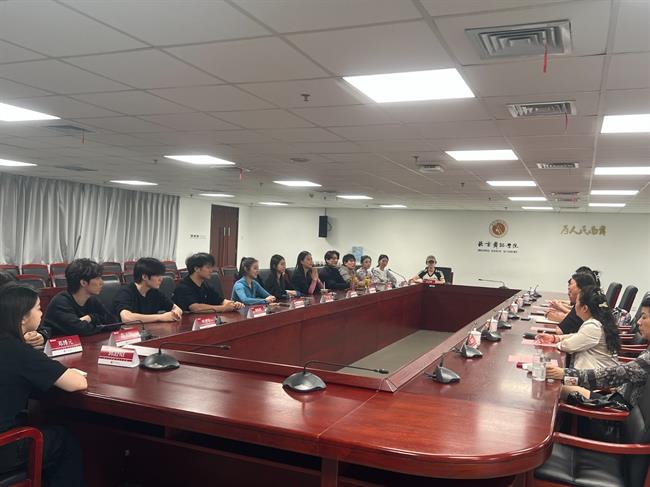 北舞学生座谈会.jpg