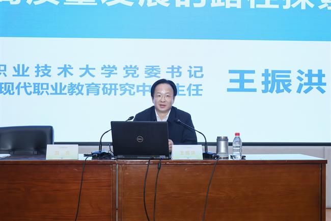 IMG_7772.jpg IMG_7772.jpg