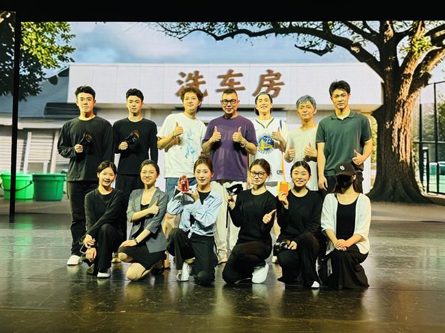 小品《可乐?不可乐》.jpg 小品《可乐?不可乐》.jpg