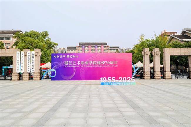 AA7A0296-opq4082002072.jpg AA7A0296-opq4082002072.jpg